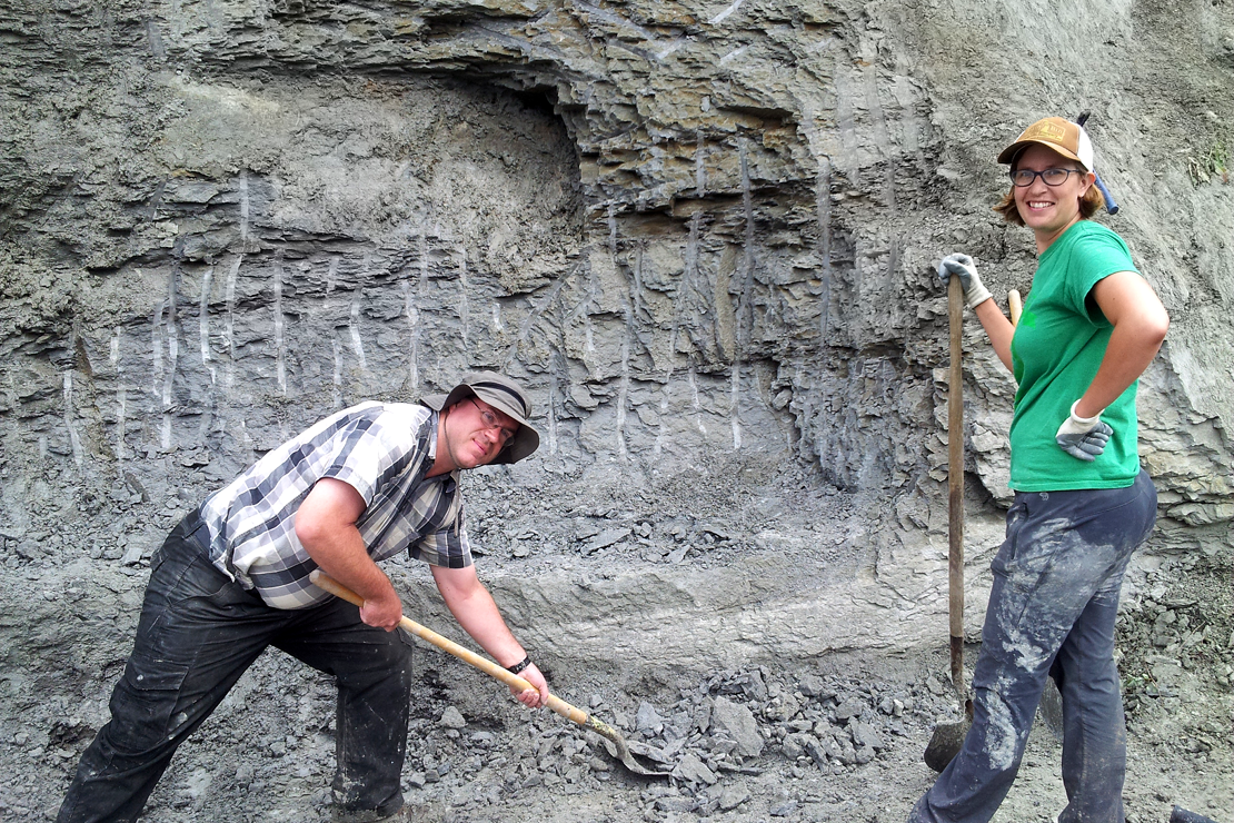 Excavating the Pipestone Creek bonebed